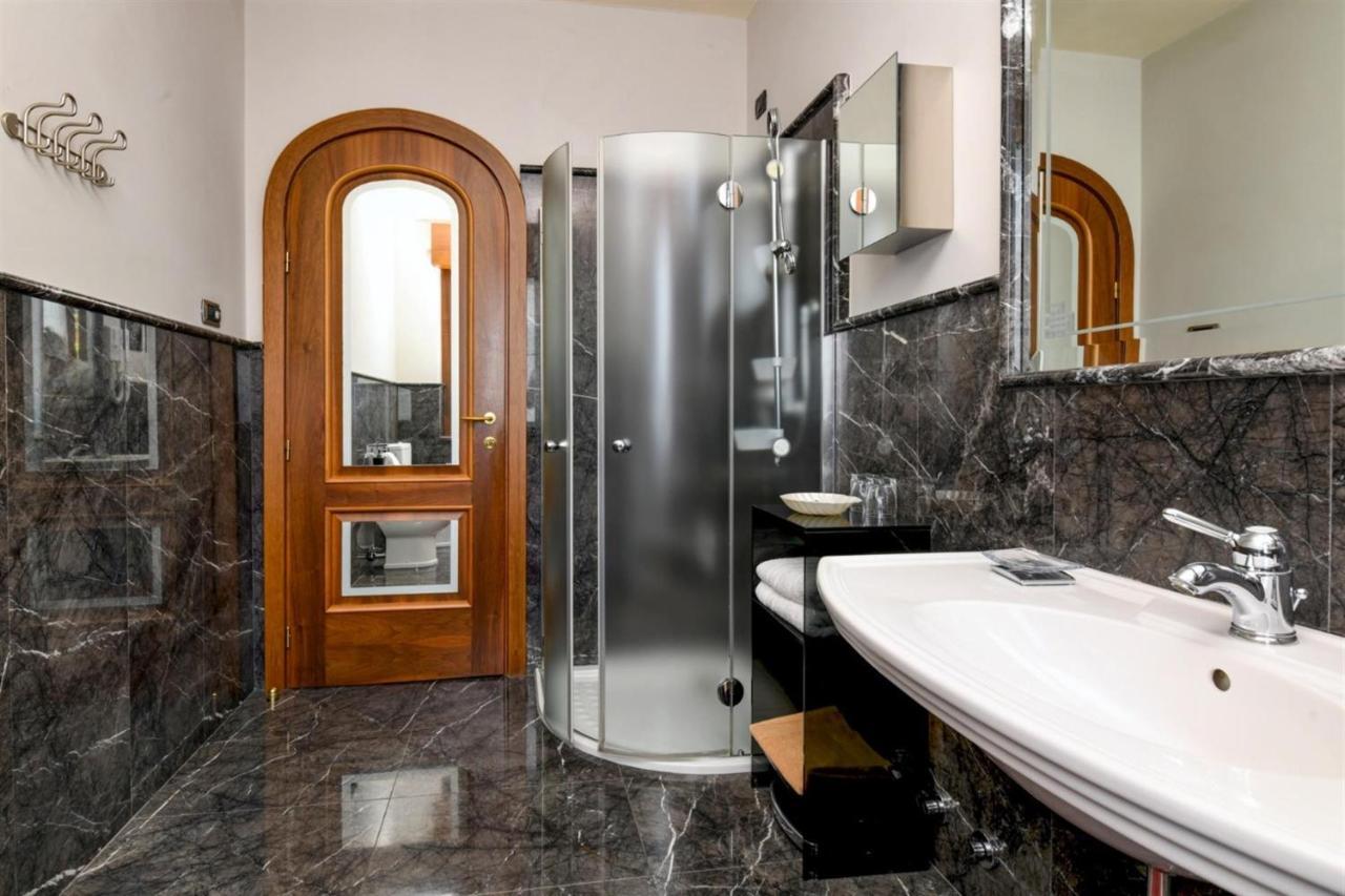 Private Luxury Villa With Pool Moniga del Garda Eksteriør bilde