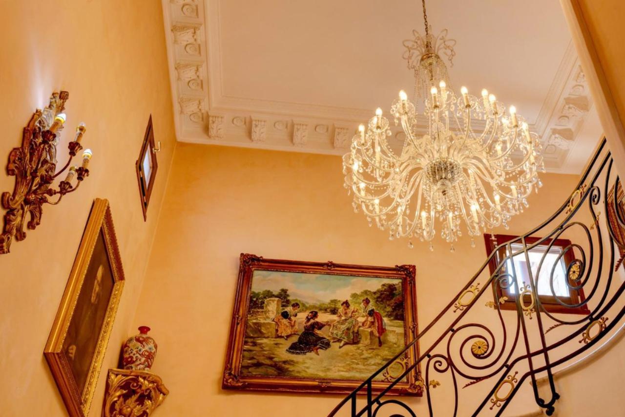 Private Luxury Villa With Pool Moniga del Garda Eksteriør bilde