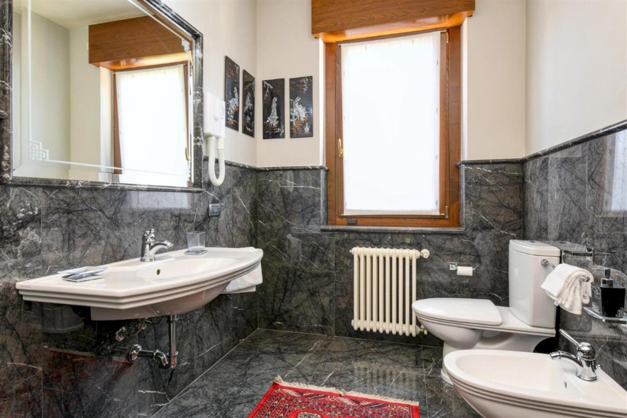 Private Luxury Villa With Pool Moniga del Garda Eksteriør bilde